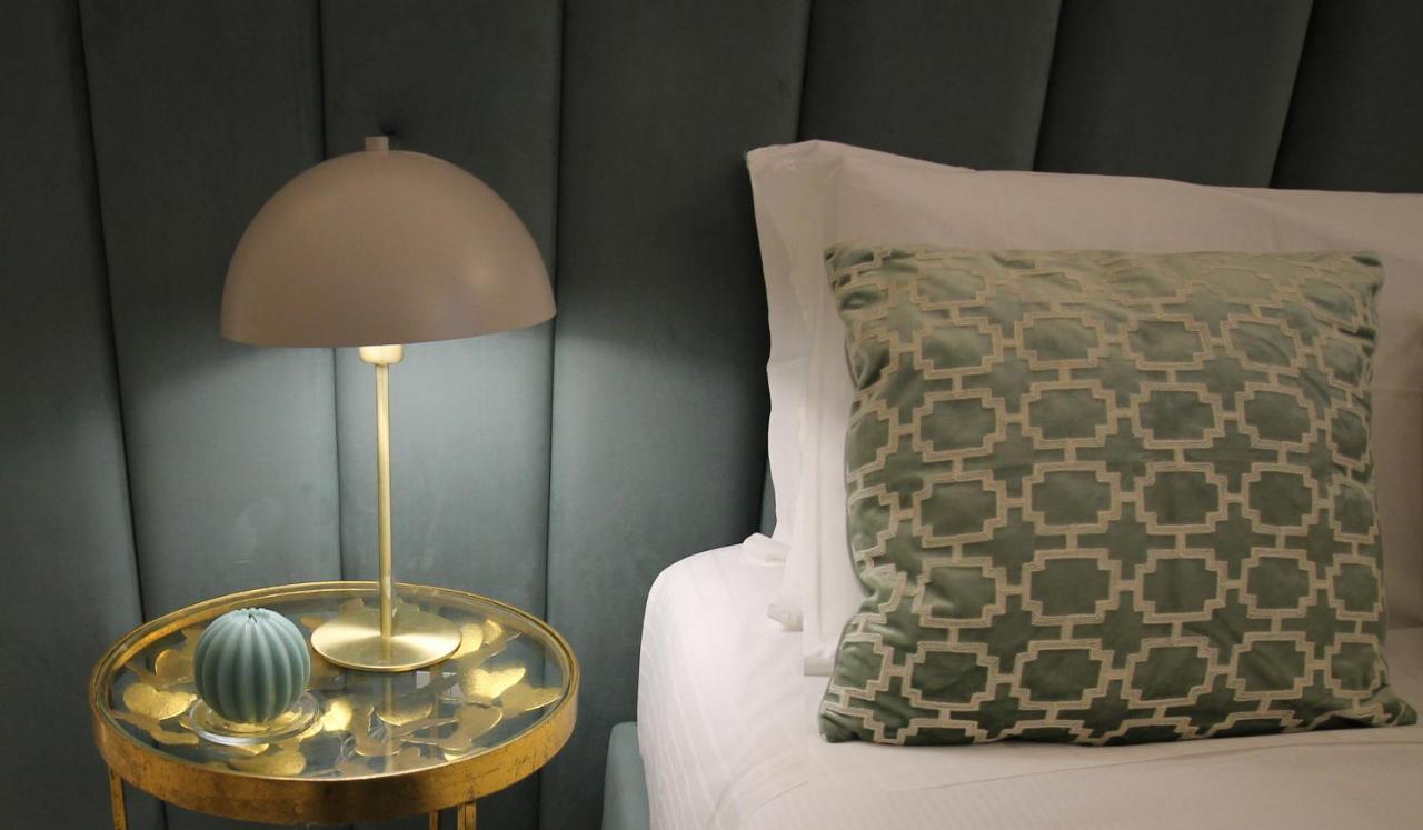 1940 Luxury Accommodations By Wonderful Italy オストゥーニ エクステリア 写真