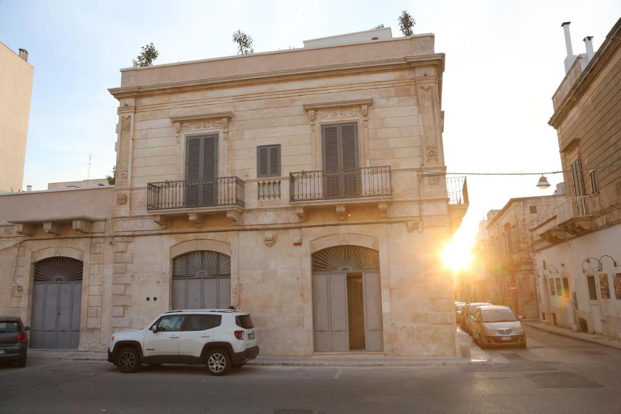 1940 Luxury Accommodations By Wonderful Italy オストゥーニ エクステリア 写真