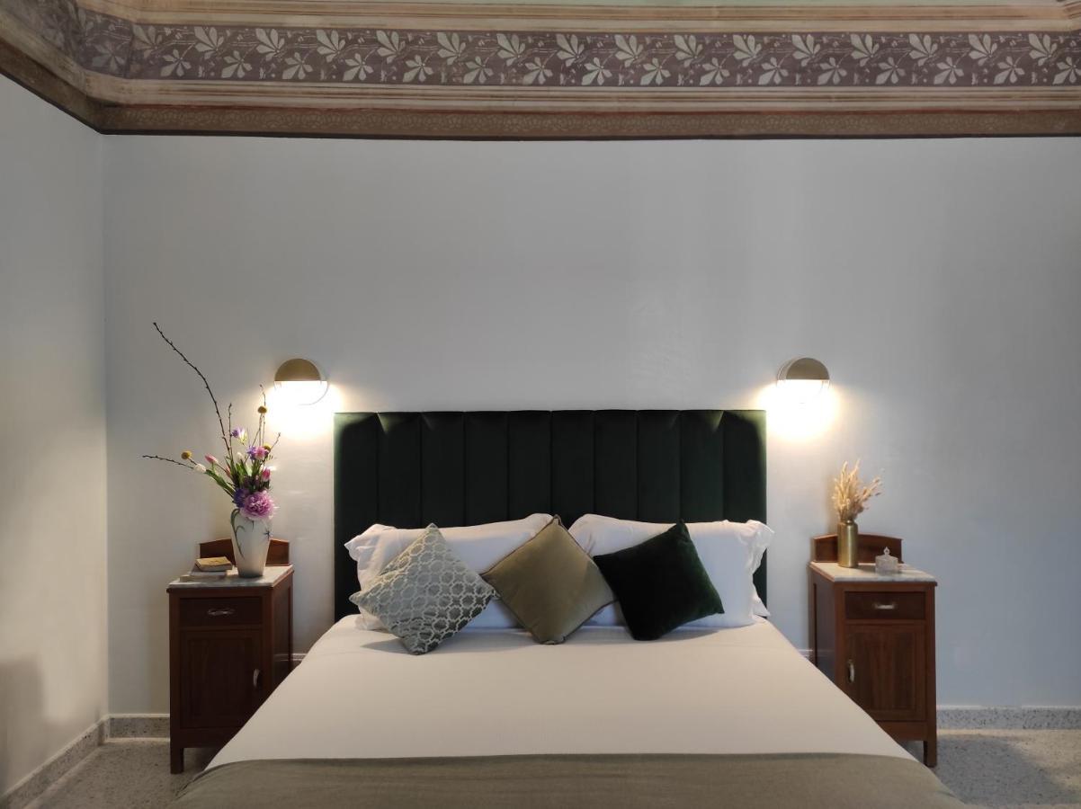 1940 Luxury Accommodations By Wonderful Italy オストゥーニ エクステリア 写真