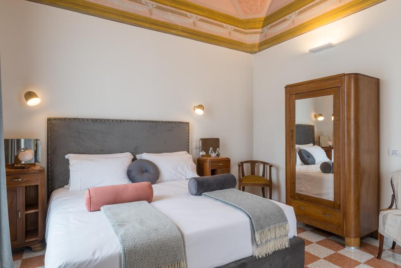 1940 Luxury Accommodations By Wonderful Italy オストゥーニ エクステリア 写真