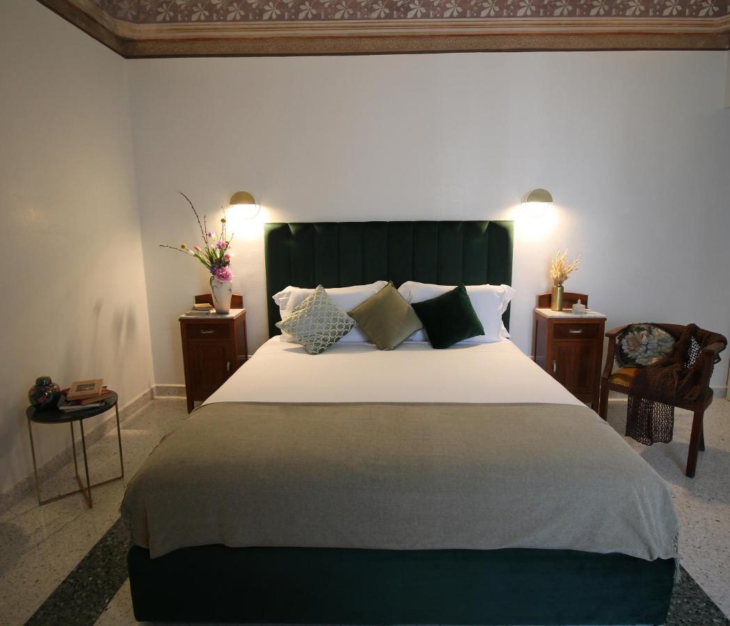 1940 Luxury Accommodations By Wonderful Italy オストゥーニ エクステリア 写真