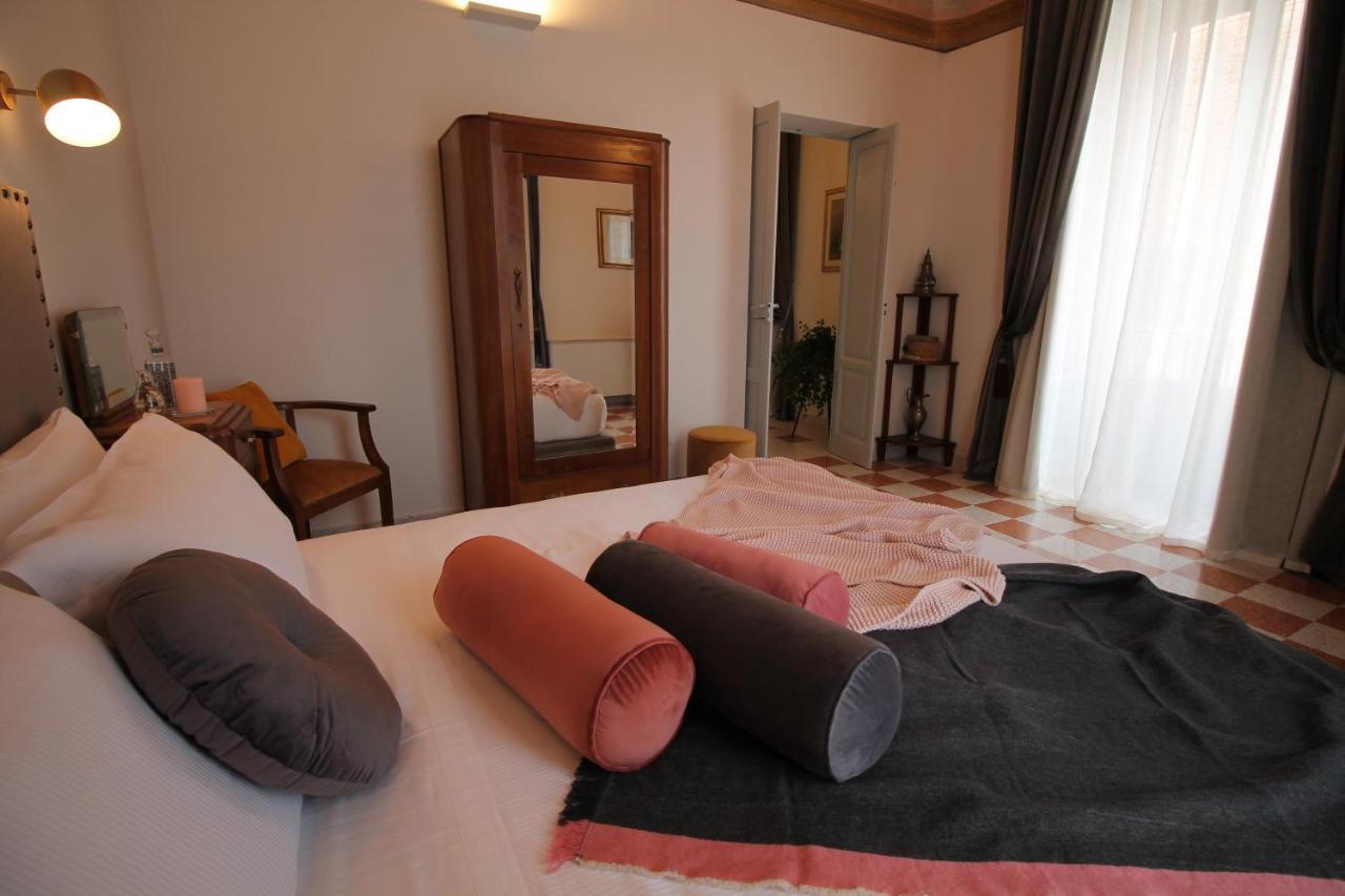 1940 Luxury Accommodations By Wonderful Italy オストゥーニ エクステリア 写真