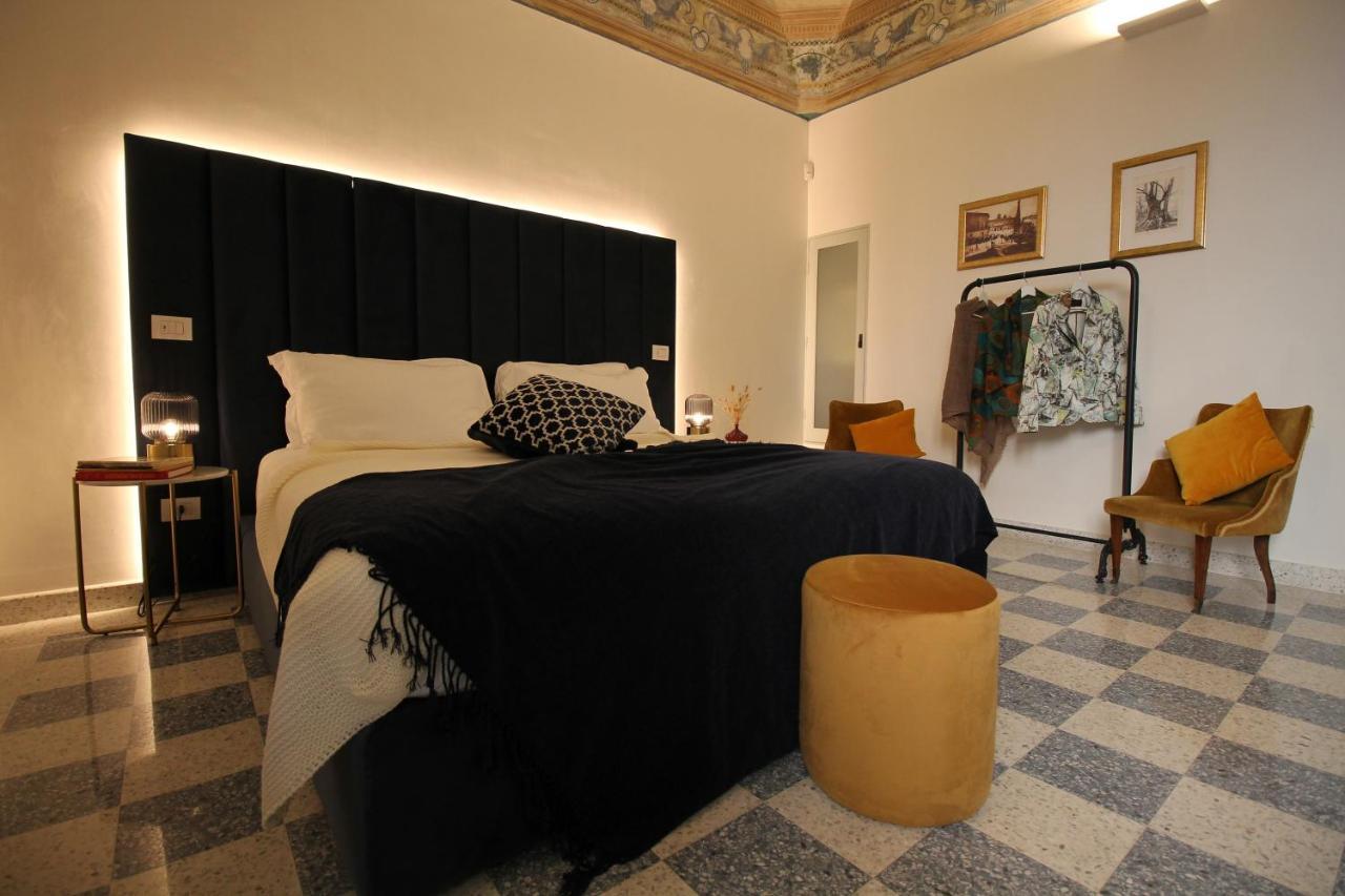 1940 Luxury Accommodations By Wonderful Italy オストゥーニ エクステリア 写真